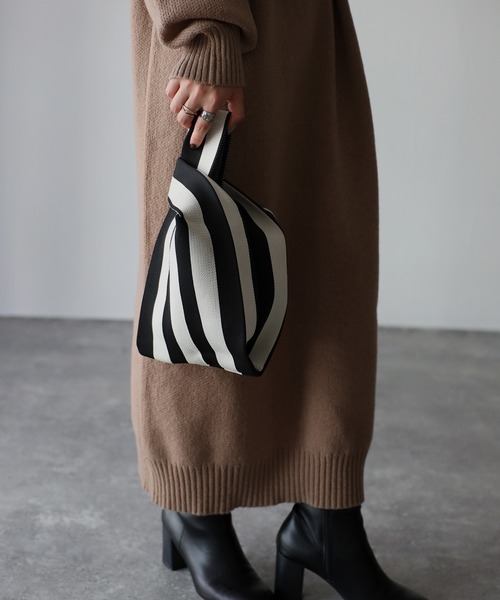 Riberry（リベリー）の「柄アソートミニニットバッグ（ハンドバッグ・レディース・ブラック系2/ブラック系1/ブラック系3/ホワイト/C/H/M/G/A/F/L/B/D/J/N/X/W/V・FREE）」の8枚目の写真