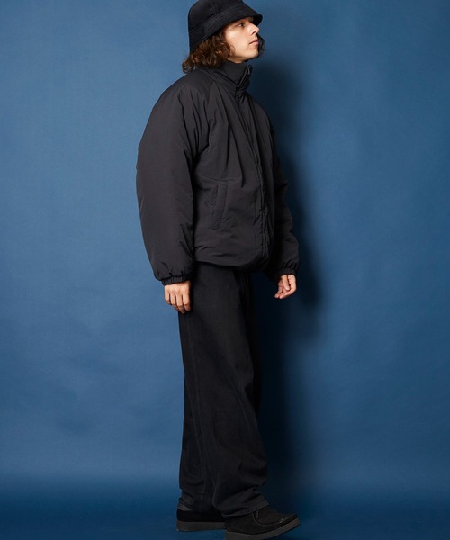 unrelaxing（アンリラクシング）の「ボリュームハイネック撥水ナイロンエコダウンジャケット（ダウンジャケット/コート・メンズ・ライトカーキ/グレー/ブラック/アイボリー/ブルー系/ベージュ/スミクロ/その他・FREE）」の10枚目の写真