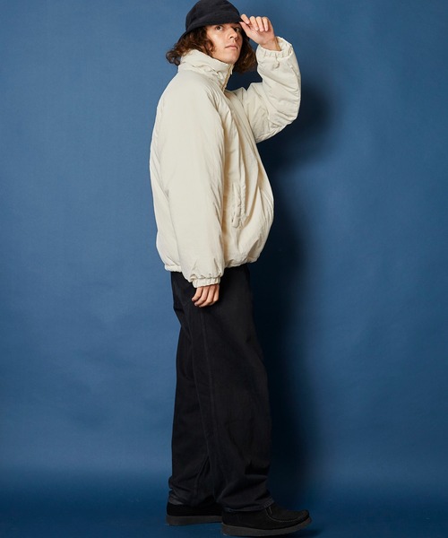 unrelaxing（アンリラクシング）の「ボリュームハイネック撥水ナイロンエコダウンジャケット（ダウンジャケット/コート・メンズ・ライトカーキ/グレー/ブラック/アイボリー/ブルー系/ベージュ/スミクロ/その他・FREE）」の22枚目の写真