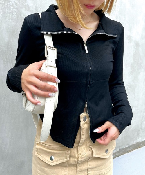 SPIGA(スピーガ)の「ダブルジッパー切替長袖リブニット(ニット/セーター・レディース・ベージュ/グレー/ブラック・FREE)」の11枚目の写真