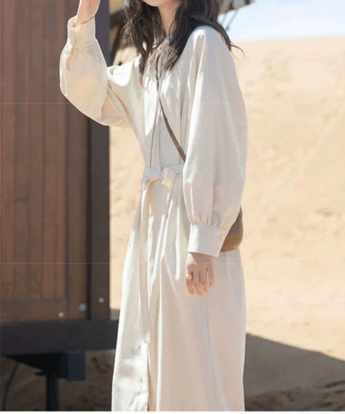 gossip!ロサンゼルス(ゴシップロサンゼルス)の「パフスリーブシンプル きれいめ 春 秋 ミディ丈シャツワンピース(ワンピース・レディース・オフホワイト/ブラック・FREE)」の3枚目の写真