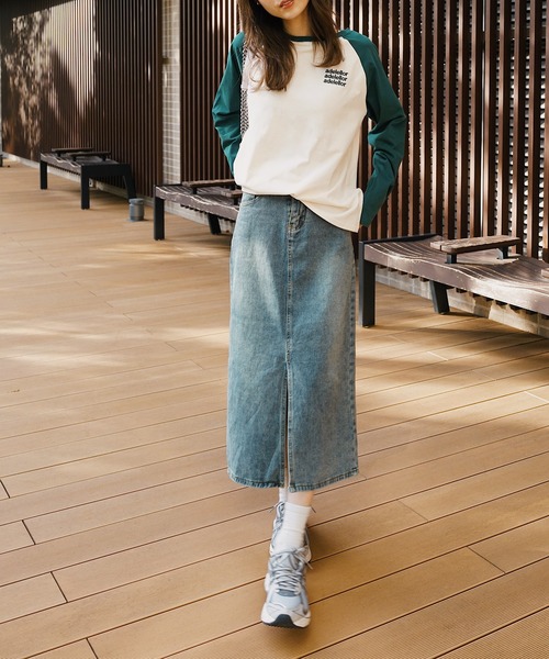 Mela(メラ)の「レター刺繍ラグランTEE(Tシャツ/カットソー・レディース・グリーン/ブラック/ブラウン/ネイビー・FREE)」の8枚目の写真