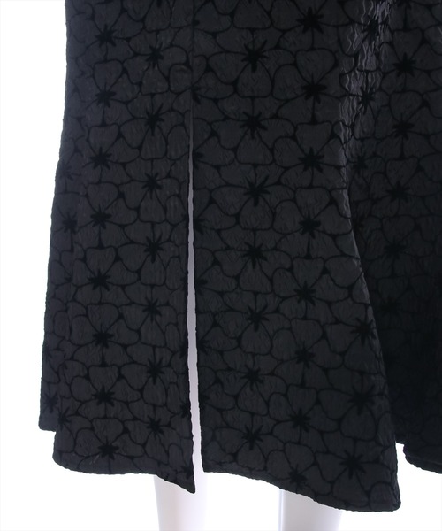 clear（クリア）の「ウエストリブ花柄ジャガードマーメイドスカート[低身長用サイズ有]（スカート・レディース・ブラック/アイボリー・M/S/XS）」の8枚目の写真