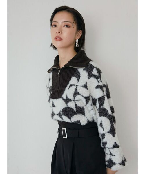 MURUA（ムルーア）の「フロントZIPフェザーニット（ニット/セーター・レディース・ブラック/ベージュ/ブルー・FREE）」の6枚目の写真