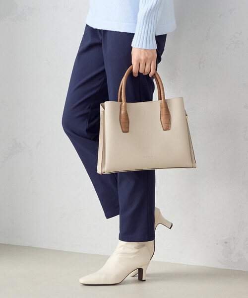 MONO　COMME CA（モノコムサ）の「型押しハンドルバッグ（ハンドバッグ・レディース・ベージュ/ブラック/モカ/ダークグレー・FREE）」の5枚目の写真