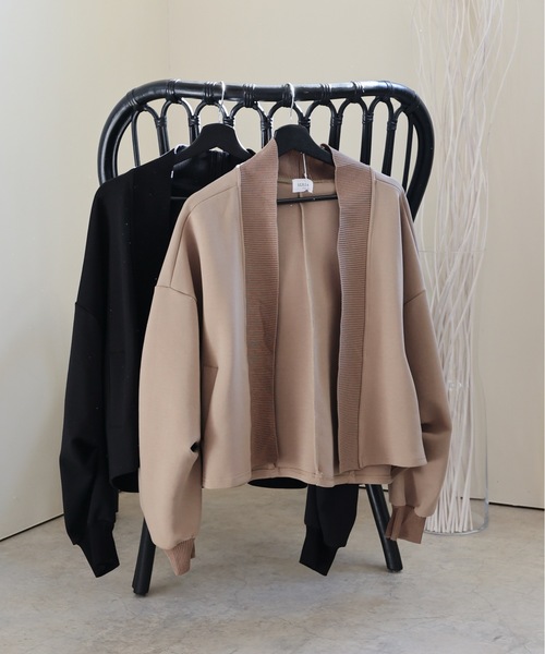 ULEULA（ウルア）の「ノーカラーカーディガン/リブトッパー（カーディガン/ボレロ・レディース・ブラック/ベージュ・FREE）」の17枚目の写真