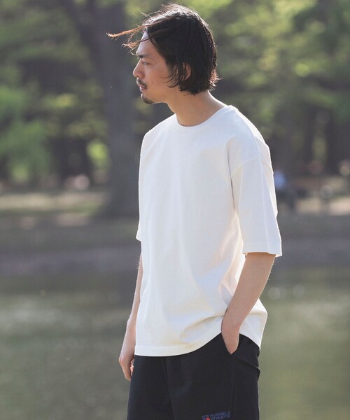 B:MING by BEAMS（ビーミングバイビームス）の「B:MING by BEAMS / ビッグシルエット クルーネック ソリッド Tシャツ「抗菌防臭」（Tシャツ/カットソー・メンズ・ブラウン系その他5/オフホワイト/ブラック・SMALL/MEDIUM/LARGE/X-LARGE）」の7枚目の写真