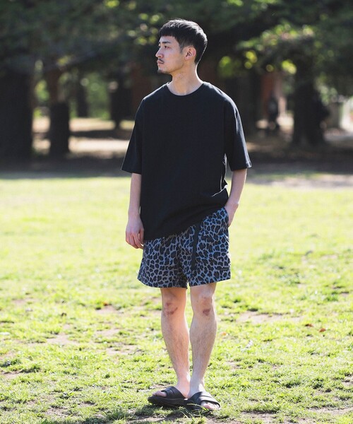 B:MING by BEAMS（ビーミングバイビームス）の「B:MING by BEAMS / ビッグシルエット クルーネック ソリッド Tシャツ「抗菌防臭」（Tシャツ/カットソー・メンズ・ブラウン系その他5/オフホワイト/ブラック・SMALL/MEDIUM/LARGE/X-LARGE）」の16枚目の写真