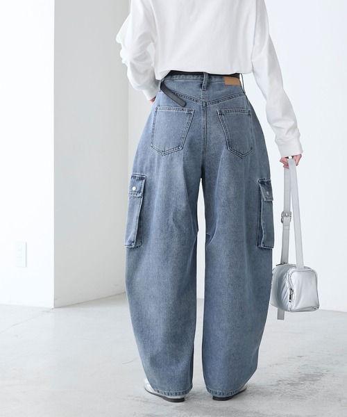 BONLECILL(ボンルシール)の「カーヴィーデニムカーゴパンツ(デニムパンツ・レディース・ブラック/ブルー系1/ネイビー・L/M/S)」の22枚目の写真