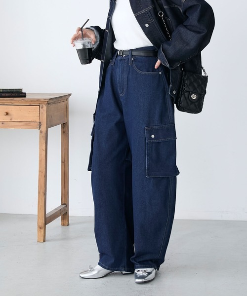BONLECILL(ボンルシール)の「カーヴィーデニムカーゴパンツ(デニムパンツ・レディース・ブラック/ブルー系1/ネイビー・L/M/S)」の18枚目の写真