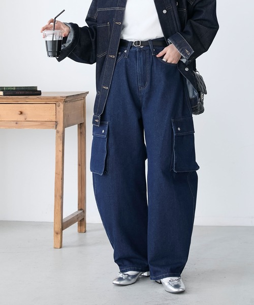 BONLECILL(ボンルシール)の「カーヴィーデニムカーゴパンツ(デニムパンツ・レディース・ブラック/ブルー系1/ネイビー・L/M/S)」の19枚目の写真