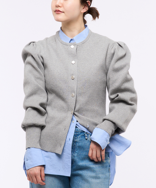 IENA(イエナ)の「コットンカシミアフォルムカーディガン(カーディガン/ボレロ・レディース・ホワイト/チャコールグレー・FREE)」の12枚目の写真