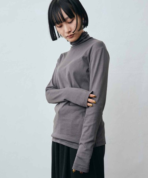 MEDE19F（メデジュウキュウ）の「ＭＥＤＥ１９Ｆ　エアリーな風合いの吸湿発熱コットンハイネックトップス（Tシャツ/カットソー・レディース・チャコールグレー/ブラック/オフホワイト・LARGE/MEDIUM/X-LARGE/XX-LARGE）」の3枚目の写真