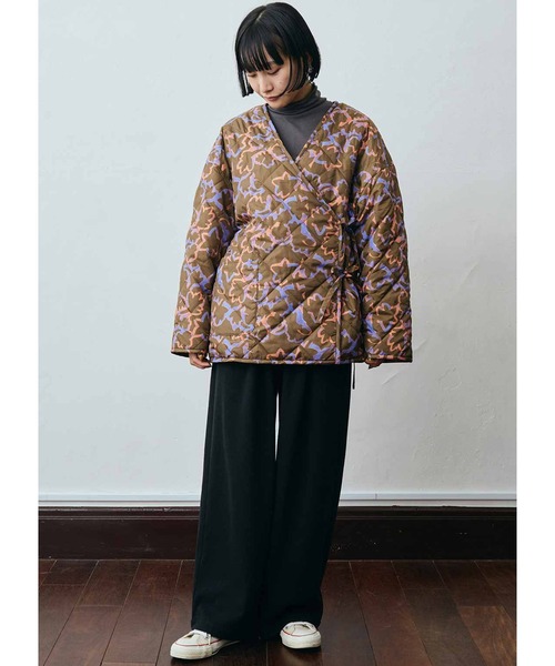 MEDE19F（メデジュウキュウ）の「ＭＥＤＥ１９Ｆ　エアリーな風合いの吸湿発熱コットンハイネックトップス（Tシャツ/カットソー・レディース・チャコールグレー/ブラック/オフホワイト・LARGE/MEDIUM/X-LARGE/XX-LARGE）」の10枚目の写真