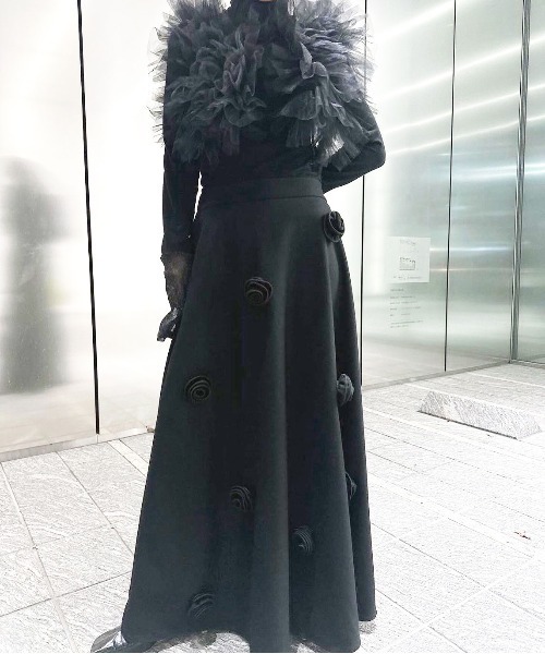 Ameri(アメリ)の「2WAY RUFFLED TULLE VEST(ベスト・レディース・アイボリー/ブラック・FREE)」の8枚目の写真