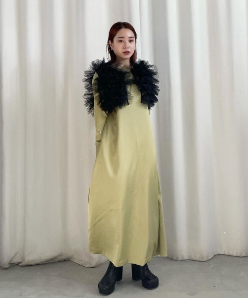 Ameri(アメリ)の「2WAY RUFFLED TULLE VEST(ベスト・レディース・アイボリー/ブラック・FREE)」の11枚目の写真