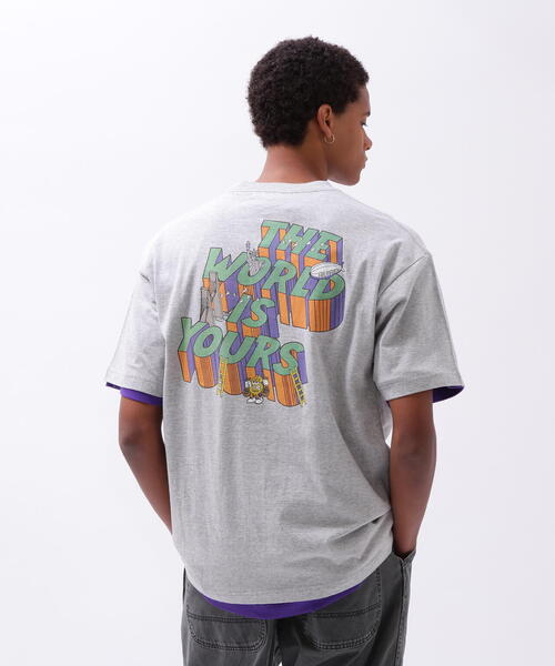 AVIREX（アヴィレックス）の「CREWNECK T-SHIRT THE WORLD IS YOURS / クルーネック Tシャツ ザ ワールド イズ ユアーズ / AVIREX / アヴィレックス（Tシャツ/カットソー・メンズ・グレー/ブラック/ホワイト・MEDIUM/LARGE/X-LARGE/XX-LARGE）」の13枚目の写真