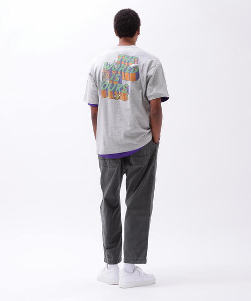 AVIREX（アヴィレックス）の「CREWNECK T-SHIRT THE WORLD IS YOURS / クルーネック Tシャツ ザ ワールド イズ ユアーズ / AVIREX / アヴィレックス（Tシャツ/カットソー・メンズ・グレー/ブラック/ホワイト・MEDIUM/LARGE/X-LARGE/XX-LARGE）」の14枚目の写真