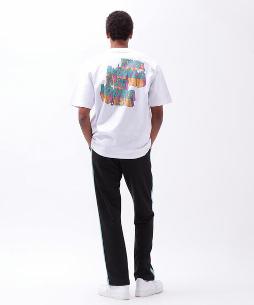 AVIREX（アヴィレックス）の「CREWNECK T-SHIRT THE WORLD IS YOURS / クルーネック Tシャツ ザ ワールド イズ ユアーズ / AVIREX / アヴィレックス（Tシャツ/カットソー・メンズ・グレー/ブラック/ホワイト・MEDIUM/LARGE/X-LARGE/XX-LARGE）」の20枚目の写真