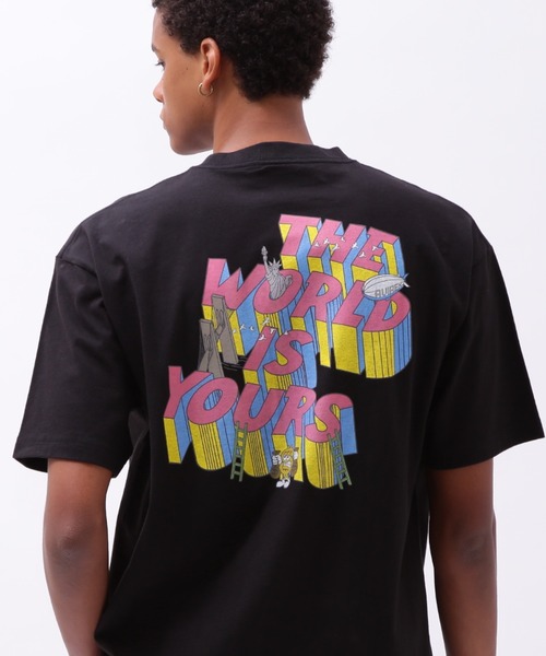 AVIREX（アヴィレックス）の「CREWNECK T-SHIRT THE WORLD IS YOURS / クルーネック Tシャツ ザ ワールド イズ ユアーズ / AVIREX / アヴィレックス（Tシャツ/カットソー・メンズ・グレー/ブラック/ホワイト・MEDIUM/LARGE/X-LARGE/XX-LARGE）」の3枚目の写真