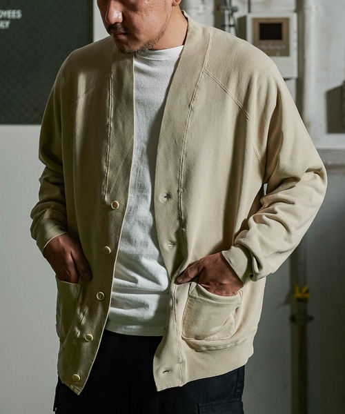 REMI RELIEF（レミレリーフ）の「REMI RELIEF別注 GORDON MILLER（ゴードンミラー） ラグラン カーディガン（カーディガン/ボレロ・メンズ・ブラック/ベージュ・L/M）」の22枚目の写真