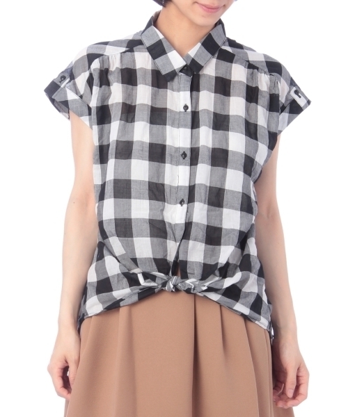 HusHusH（ハッシュアッシュ）の「半袖シャーリングチェックシャツ（シャツ/ブラウス・レディース・ブラック/ブルー/レッド・02/03）」の2枚目の写真
