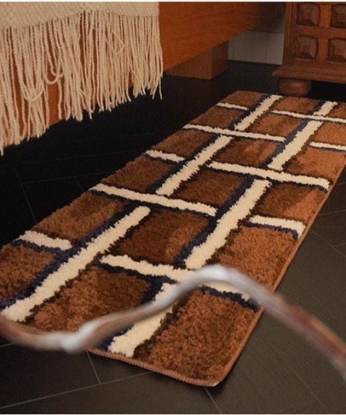 MGV（エムジーヴィー）の「Multi-color Rug Mat（ラグ/マット・メンズ・ブラウン/アイボリー・FREE）」の3枚目の写真