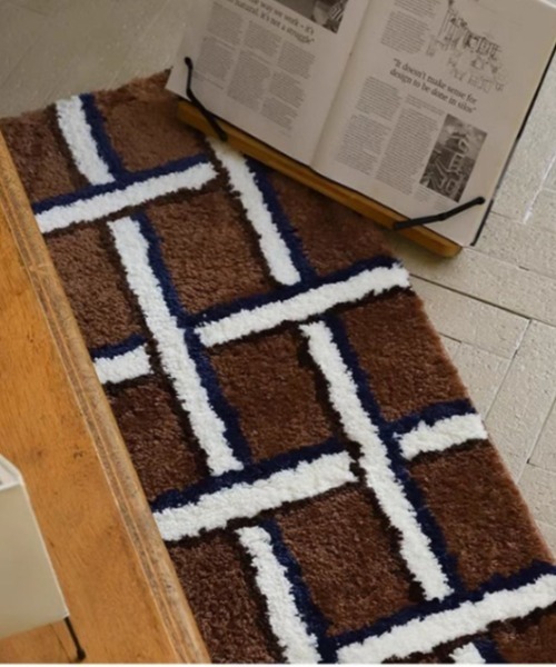 MGV（エムジーヴィー）の「Multi-color Rug Mat（ラグ/マット・メンズ・ブラウン/アイボリー・FREE）」の4枚目の写真