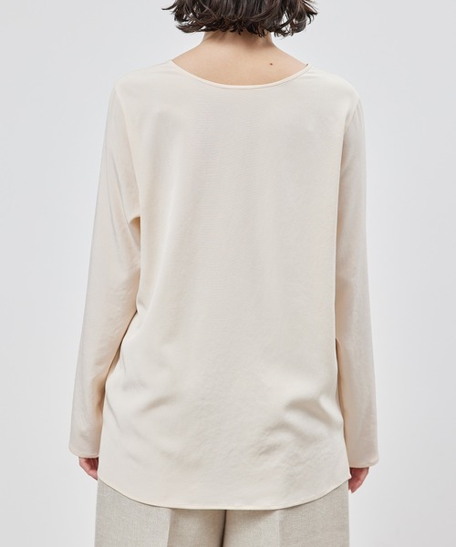 ROPE'（ロペ）の「シルクライクサテン長袖Tシャツ（Tシャツ/カットソー・レディース・ネイビー/ピンク系その他2・FREE）」の13枚目の写真