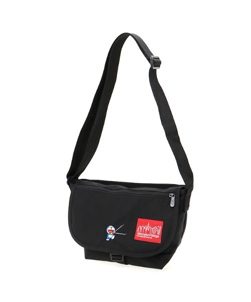 Manhattan Portage(マンハッタンポーテージ)の「Nylon Messenger Bag JR Flap Zipper Pocket Doraemon 2024(メッセンジャーバッグ・レディース・ブラック・SMALL)」の9枚目の写真