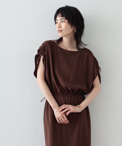 GALLEST（ギャレスト）の「◆ドロストスリーブIラインワンピース（ワンピース・レディース・ダークブラウン/スモーキーグリーン系/ブラック・38/34）」の6枚目の写真