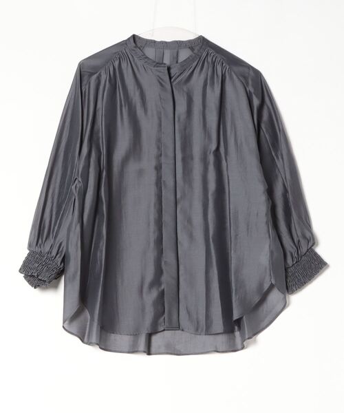 NOLLEY’S（ノーリーズ）の「袖口シャーリングブラウス（シャツ/ブラウス・レディース・キャメル/サックスブルー/ベビーピンク/ブラック/グレー/チャコールグレー・38）」の4枚目の写真