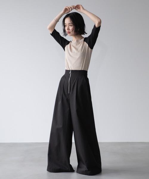 VACANCY(ヴァカンシー)の「レースラインラグランリブトップス(Tシャツ/カットソー・レディース・グレー系その他/ホワイト×ブラック/グリーン・FREE)」の10枚目の写真