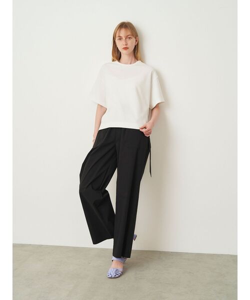 ELENDEEK(エレンディーク)の「バックVオーバーカットソー(Tシャツ/カットソー・レディース・ブルー/オフホワイト/ブラック・FREE)」の19枚目の写真