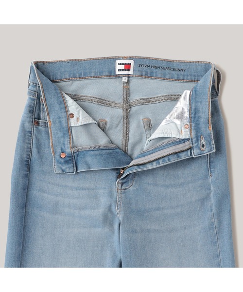 TOMMY HILFIGER（トミーヒルフィガー）の「ハイウエストフレアジーンズ（デニムパンツ・レディース・ブルー・25inch/26inch/27inch）」の12枚目の写真