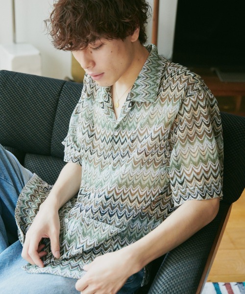 CAMPHOR WOOD(カンファーウッド)の「color wave sheer shirts / ウェーブシアーシャツ(シャツ/ブラウス・メンズ・グリーン系/レッド系・MEDIUM/LARGE)」の2枚目の写真