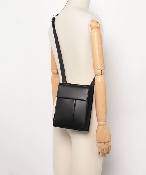 Calvin Klein(カルバン・クライン)の「【Calvin Klein / カルバンクライン】ミニッツ ショルダーバッグ(ショルダーバッグ・メンズ・ネイビー/グレー/ブラック・FREE)」の7枚目の写真