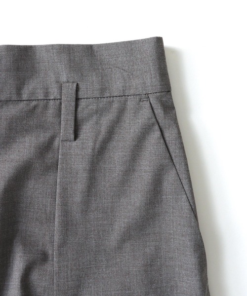 DRESSLAVE(ドレスレイブ)の「sartorial tuck half pants(タックハーフパンツ)(その他パンツ・レディース・ブラック/グレー・38)」の12枚目の写真