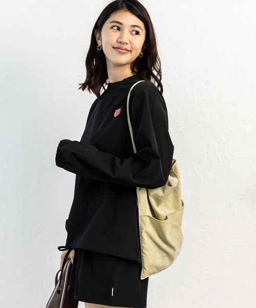TAHCHEE(ターチー)の「【ムラサキスポーツ限定】TAHCHEE/ターチー 長袖ラッシュガード セットアップ 水陸両用 体系カバーTC240923-01(Tシャツ/カットソー・レディース・ブラック/ベージュ/カーキ・S/M)」の1枚目の写真