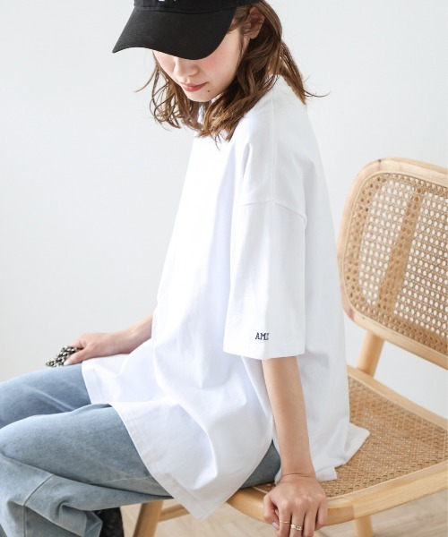 AMELY(エミリー)の「ワンポイントロゴTシャツ(Tシャツ/カットソー・レディース・ベージュ/グレー/ブラック/ホワイト・フリー)」の13枚目の写真