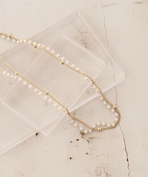 le.coeur blanc(ルクールブラン)の「パール×チェーン2連ネックレス(ネックレス・レディース・ゴールド・FREE)」の4枚目の写真