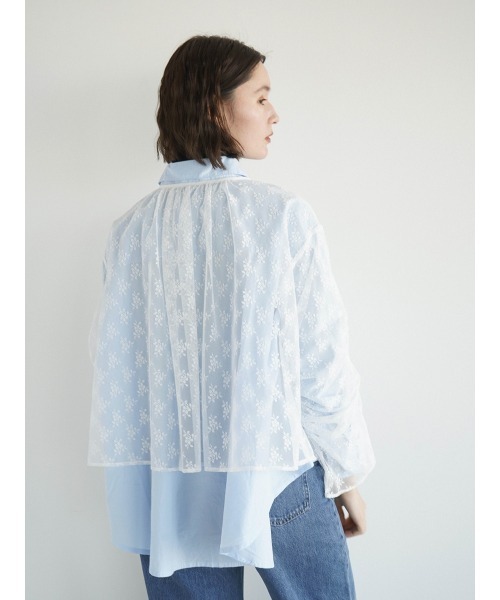 FIKA.(フィーカ)の「Gather sleeve lace blouse(シャツ/ブラウス・レディース・ブラック/オフホワイト・MEDIUM)」の4枚目の写真