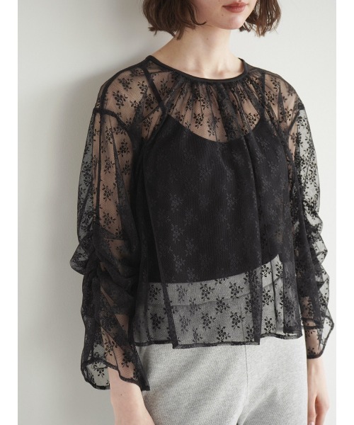 FIKA.(フィーカ)の「Gather sleeve lace blouse(シャツ/ブラウス・レディース・ブラック/オフホワイト・MEDIUM)」の12枚目の写真