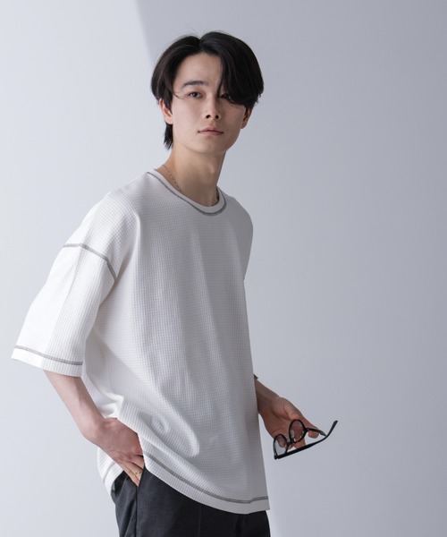 NANO universe(ナノユニバース)の「配色ステッチビックワッフルTシャツ 半袖(Tシャツ/カットソー・メンズ・ブラック/ホワイト・M/L)」の14枚目の写真
