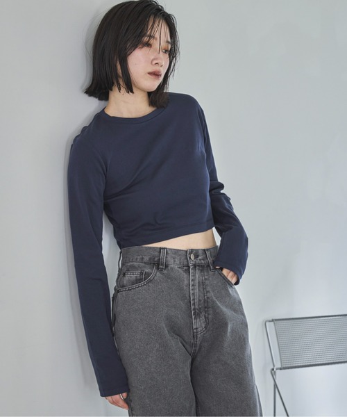 feepur（フェピュール）の「クロップドフライスロンTee（Tシャツ/カットソー・レディース・ブラック/オフホワイト/グレー/ネイビー/オートミール・MEDIUM）」の5枚目の写真