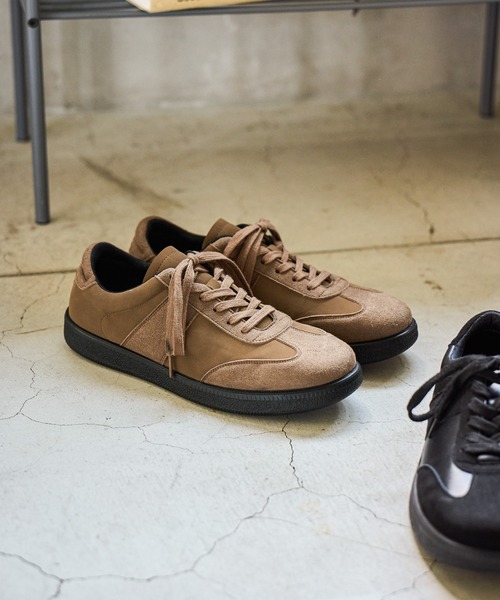 GLOBAL WORK（グローバルワーク）の「エアかるクラシックスニーカー/142642（スニーカー・メンズ・アイボリー/ブラック/ブラック系その他/ブラウン・SMALL/MEDIUM/LARGE）」の10枚目の写真