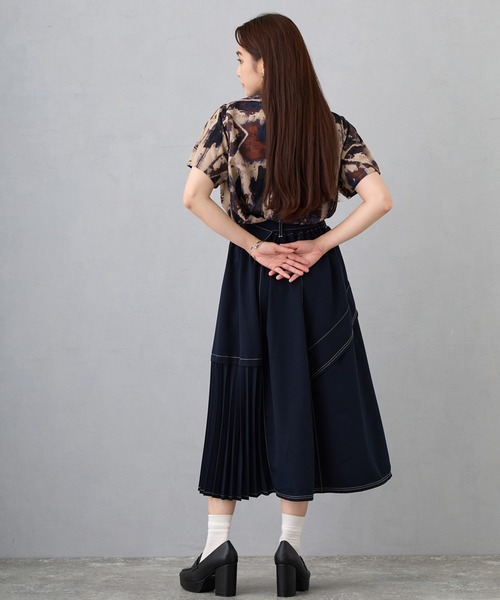 179/WG（イチナナキュウダブルジー）の「プリーツMIXフレアスカート（スカート・レディース・チャコール/ネイビー/カーキ・MEDIUM）」の15枚目の写真