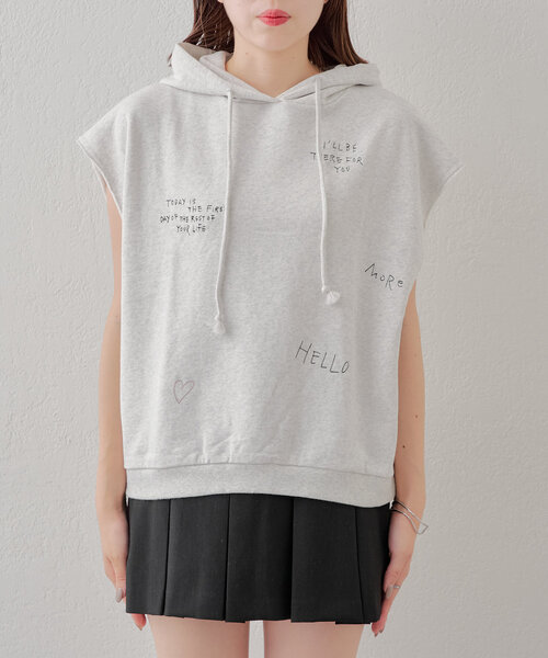 Chico(チコ)の「手書き風刺繍スウェット(Tシャツ/カットソー・レディース・チャコールグレー/グレイッシュベージュ/オートミール・FREE)」の22枚目の写真