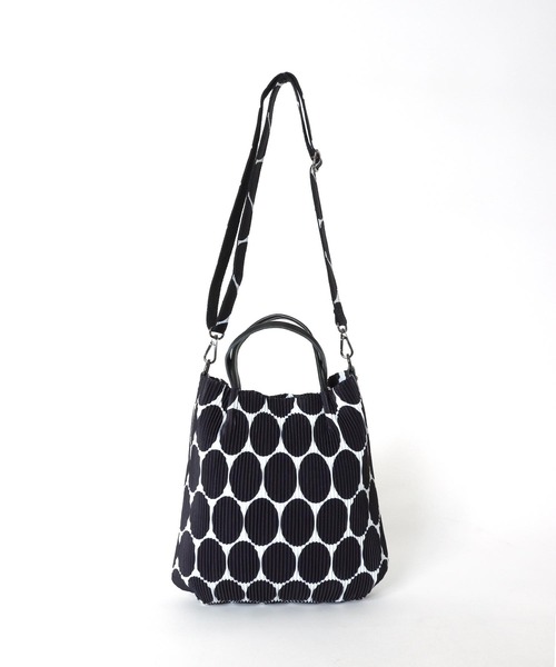 Three Four Time（ｽﾘｰﾌｫｰﾀｲﾑ）の「トリムレザープリーツBAG（ショルダーバッグ・レディース・その他/ブラック・FREE）」の7枚目の写真