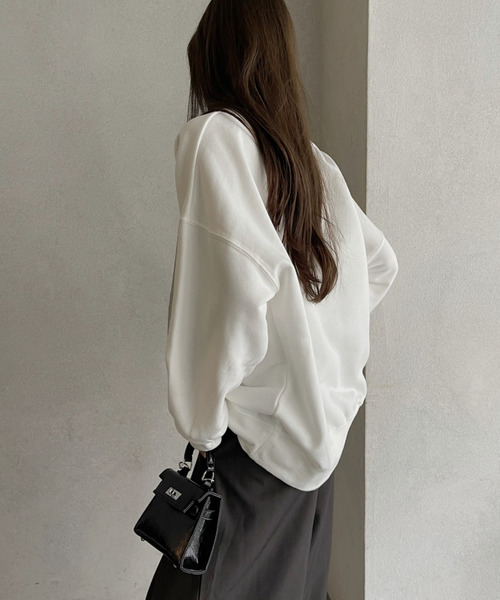 Eclat one（エクラワン）の「【Eclat one】箔プリント オーバー裏毛スウェット（スウェット・レディース・ホワイト/ブラック・FREE）」の10枚目の写真